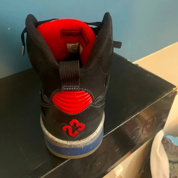 NIKE AIR JORDAN RETRO BLACK RED BLUE SIZE 10.5 - Picture 4 of 9